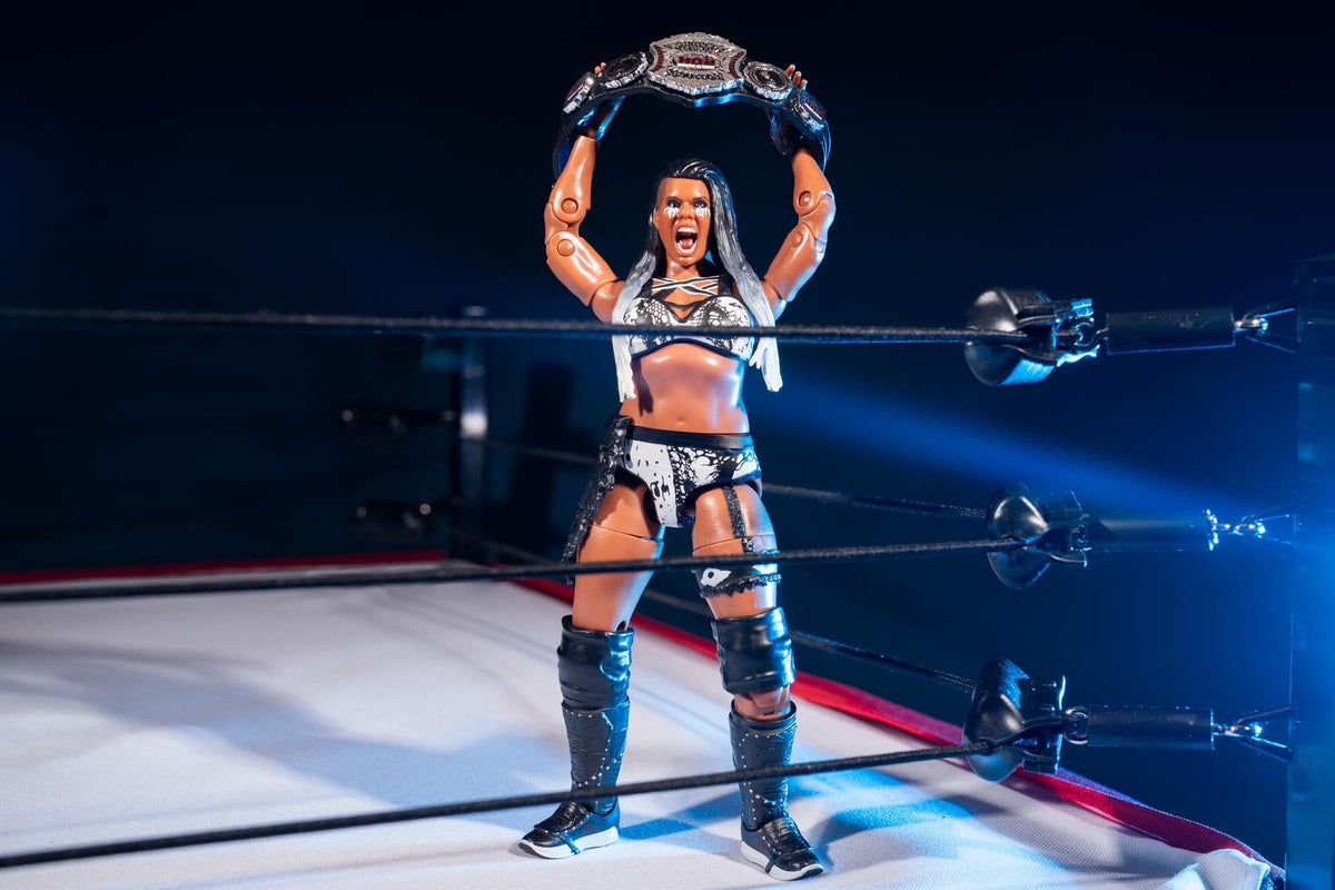 Ring of Honor Athena Deluxe Figure with Wings